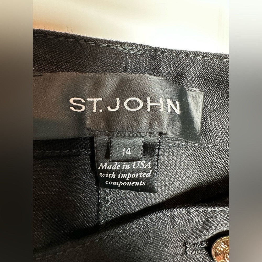 St. John Black Straight Leg Jeans - Picture 5 of 6